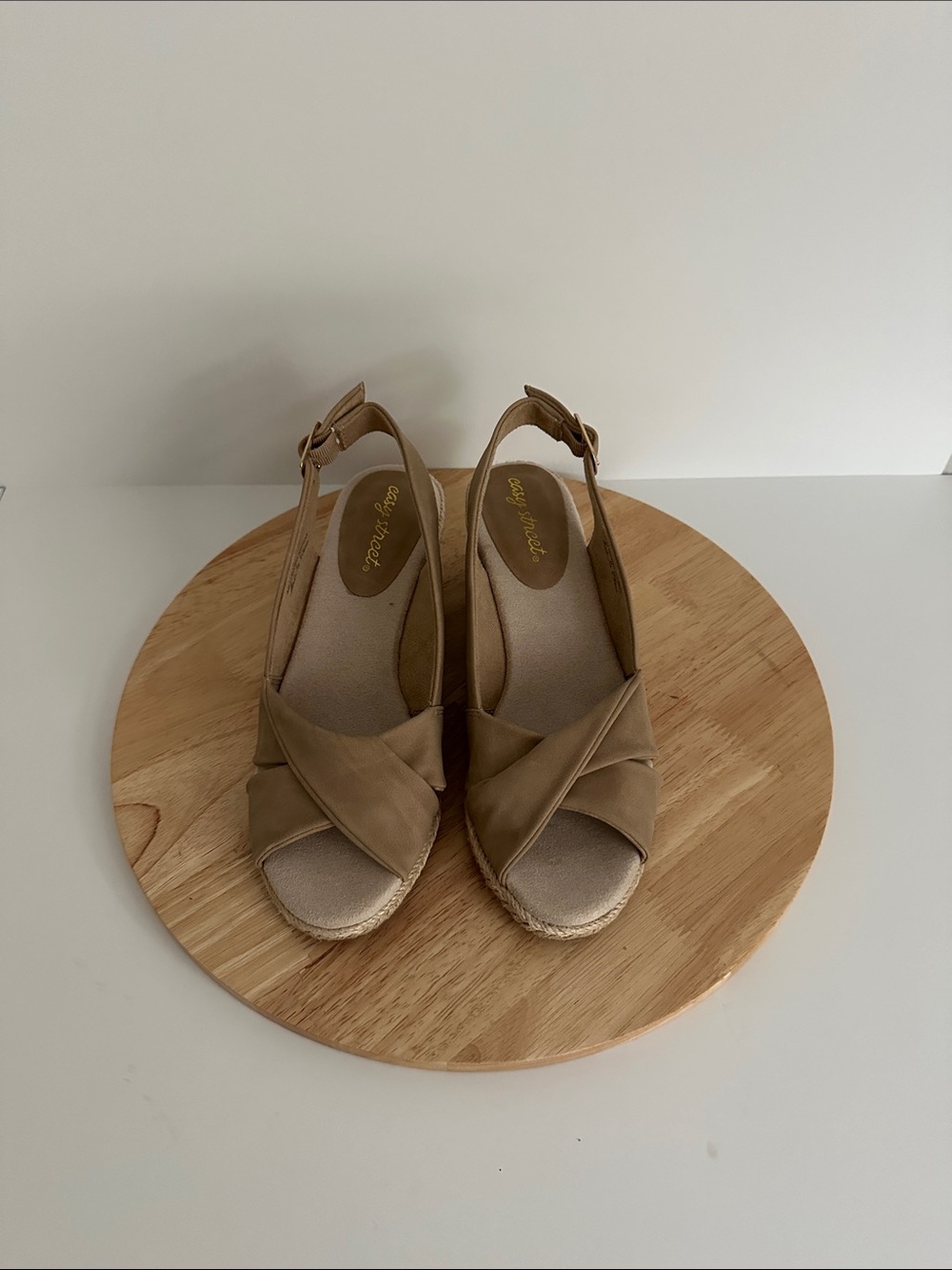 Easy Street Womens Maureen Wedge Sandals